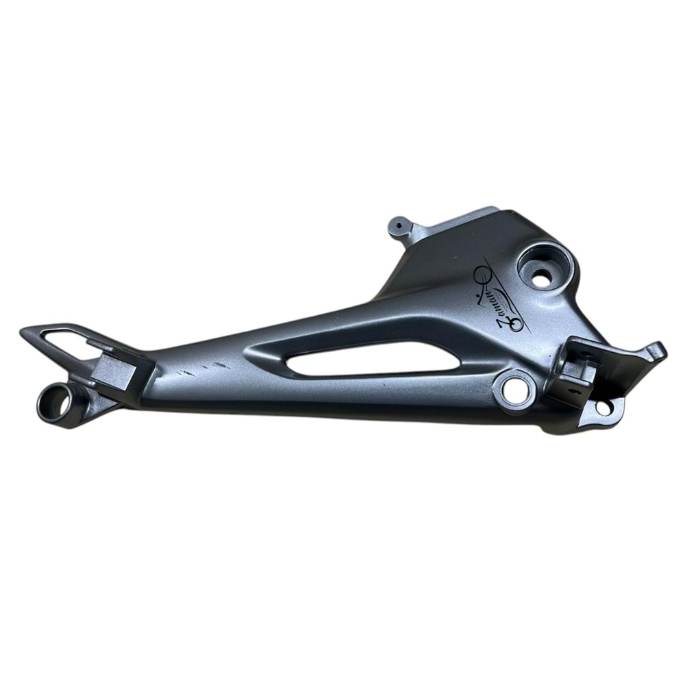ARKA BASAMAK BRAKETİ SAG 150 CBF
